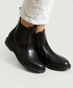Dr Martens Flora Boots