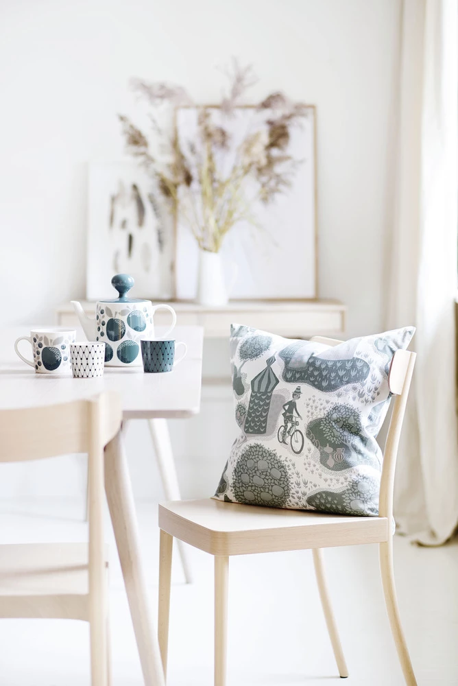 Littlephant Blue Plum Porcelain Teapot 4 Littlephant Blue Plum Porcelain Teapot